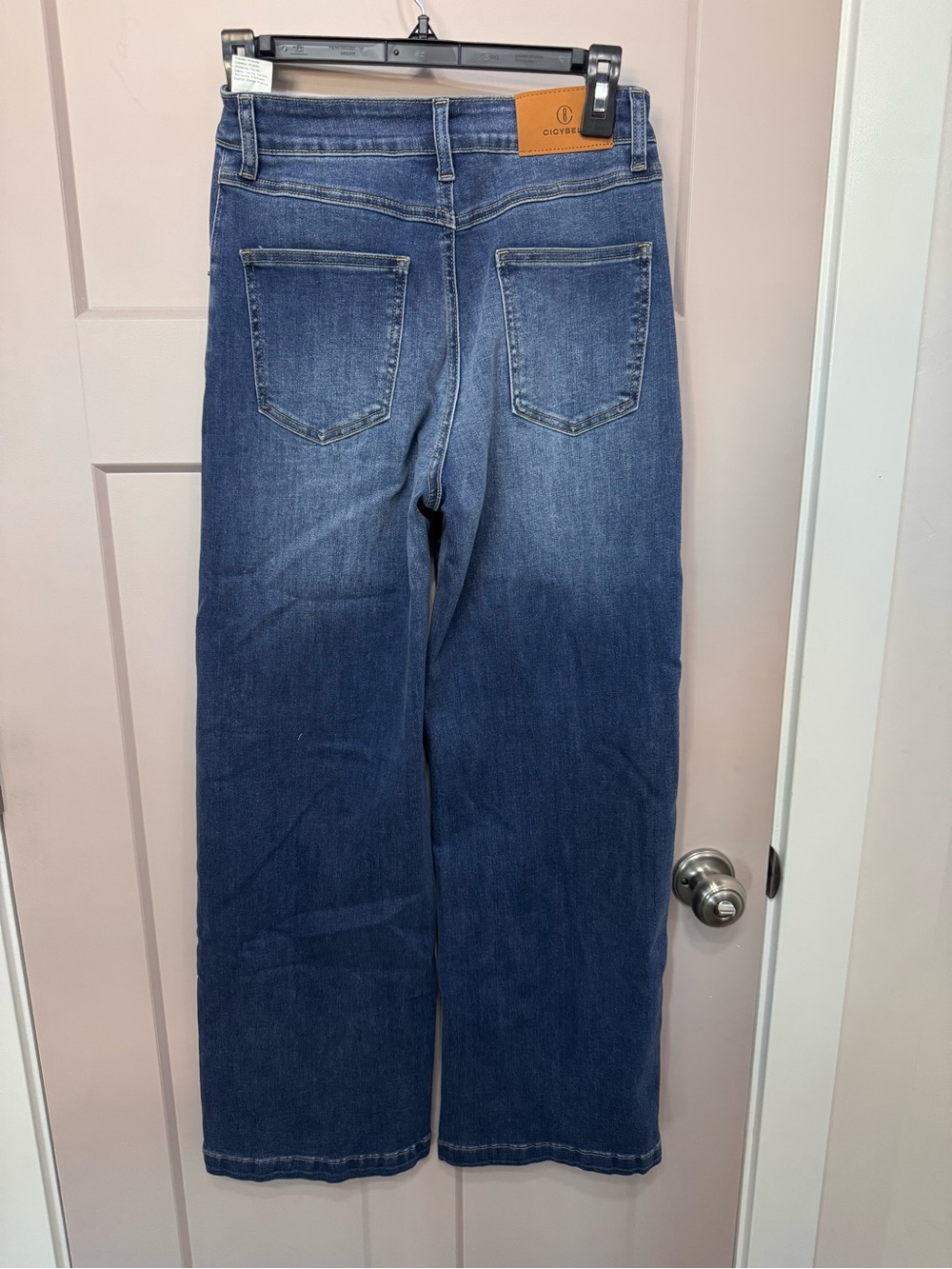 High-Rise Flare Jeans in Deep Blue - Picture 4 of 4